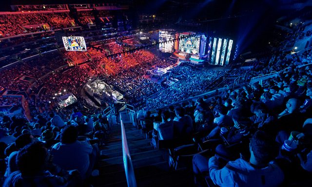 黑马崛起：老将新秀结合引领赛场经验传承，团队默契配合成就赛季中期爆发-雷火竞技